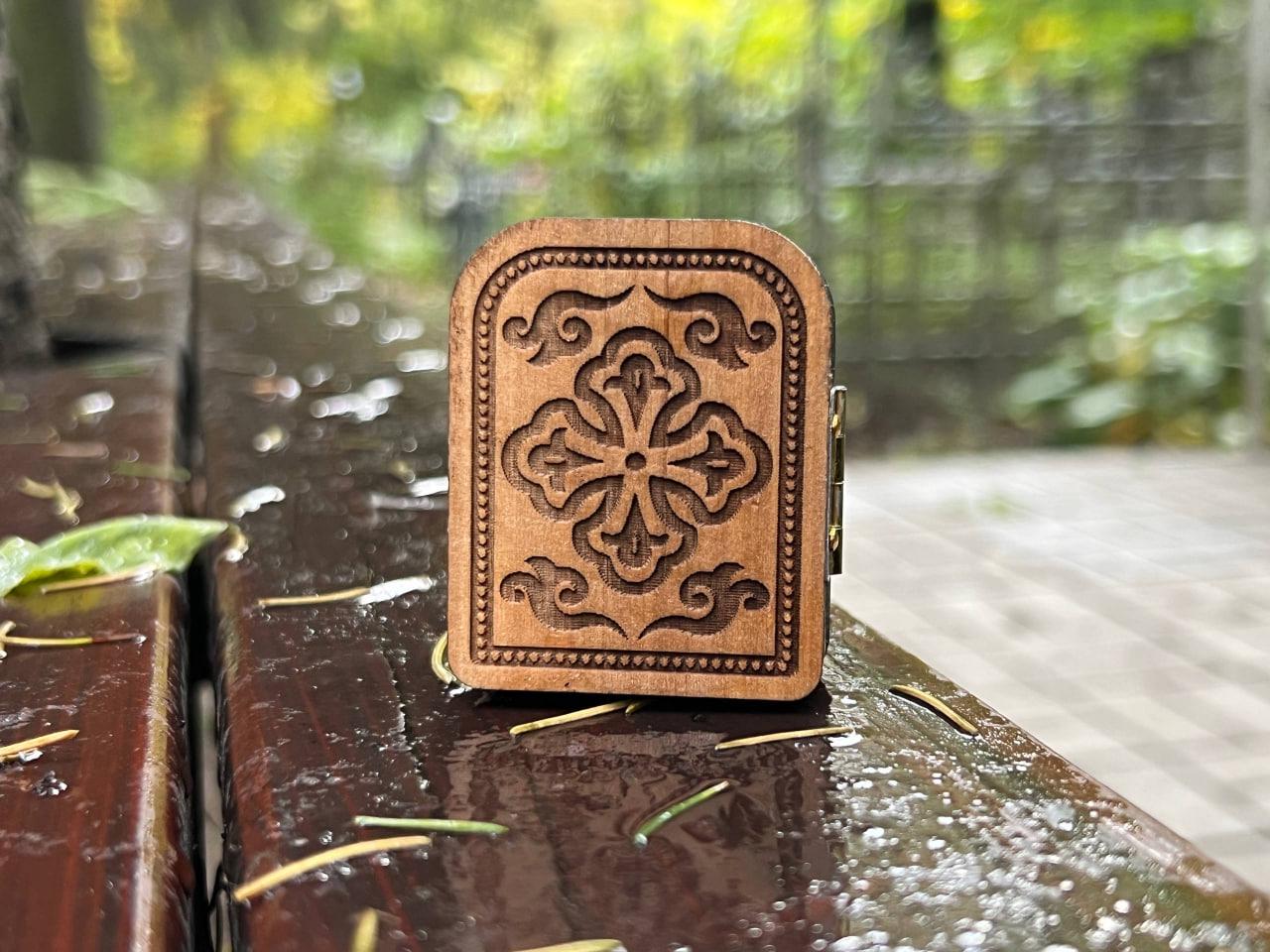 Christian incense set: gold ceramic censer, triptych icon, 50 grams of Greek incense, 6 pcs. of coal.
