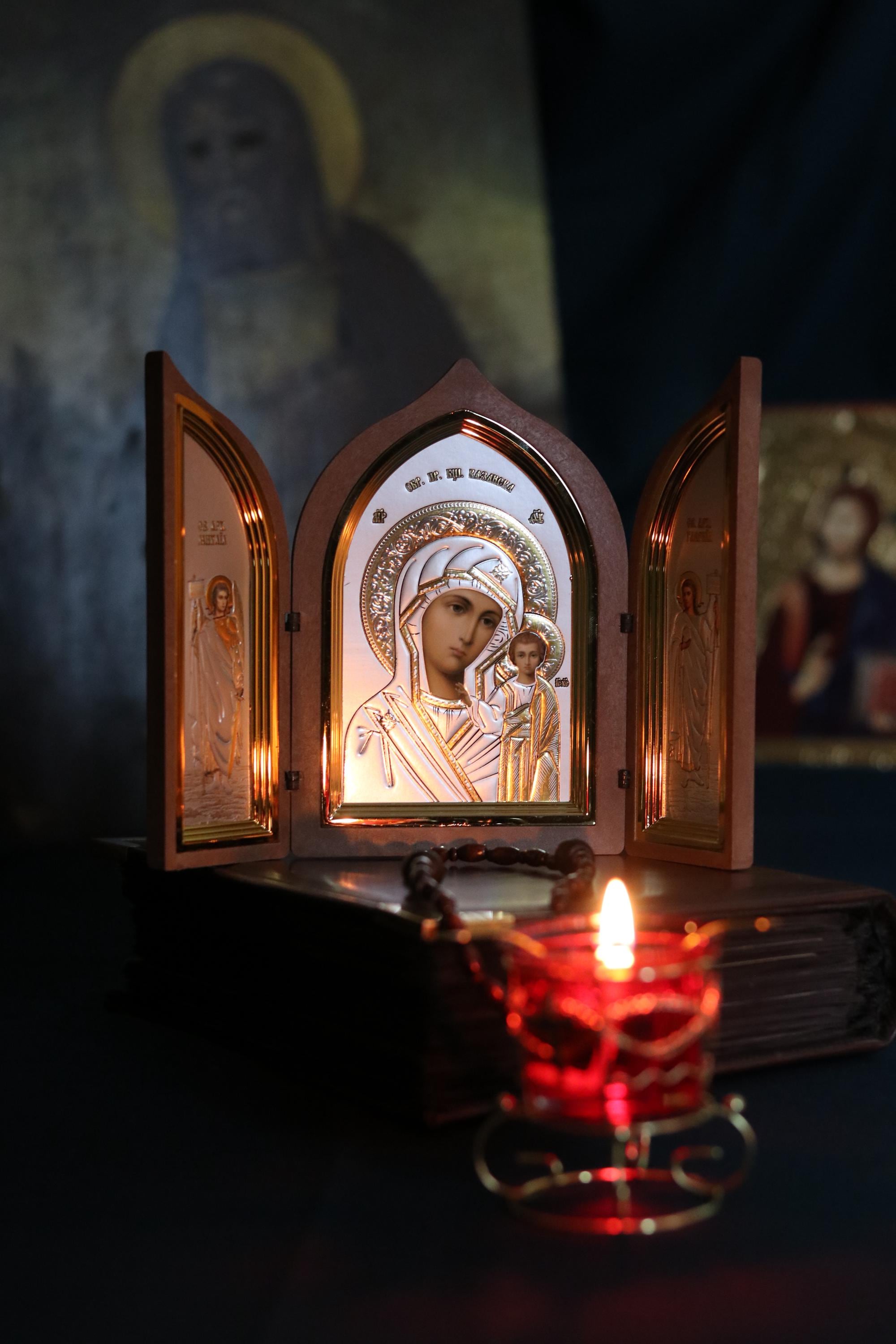 Orthodox Triptych Icon 6.7in, Virgin Mary With Child, Large Folding Icon