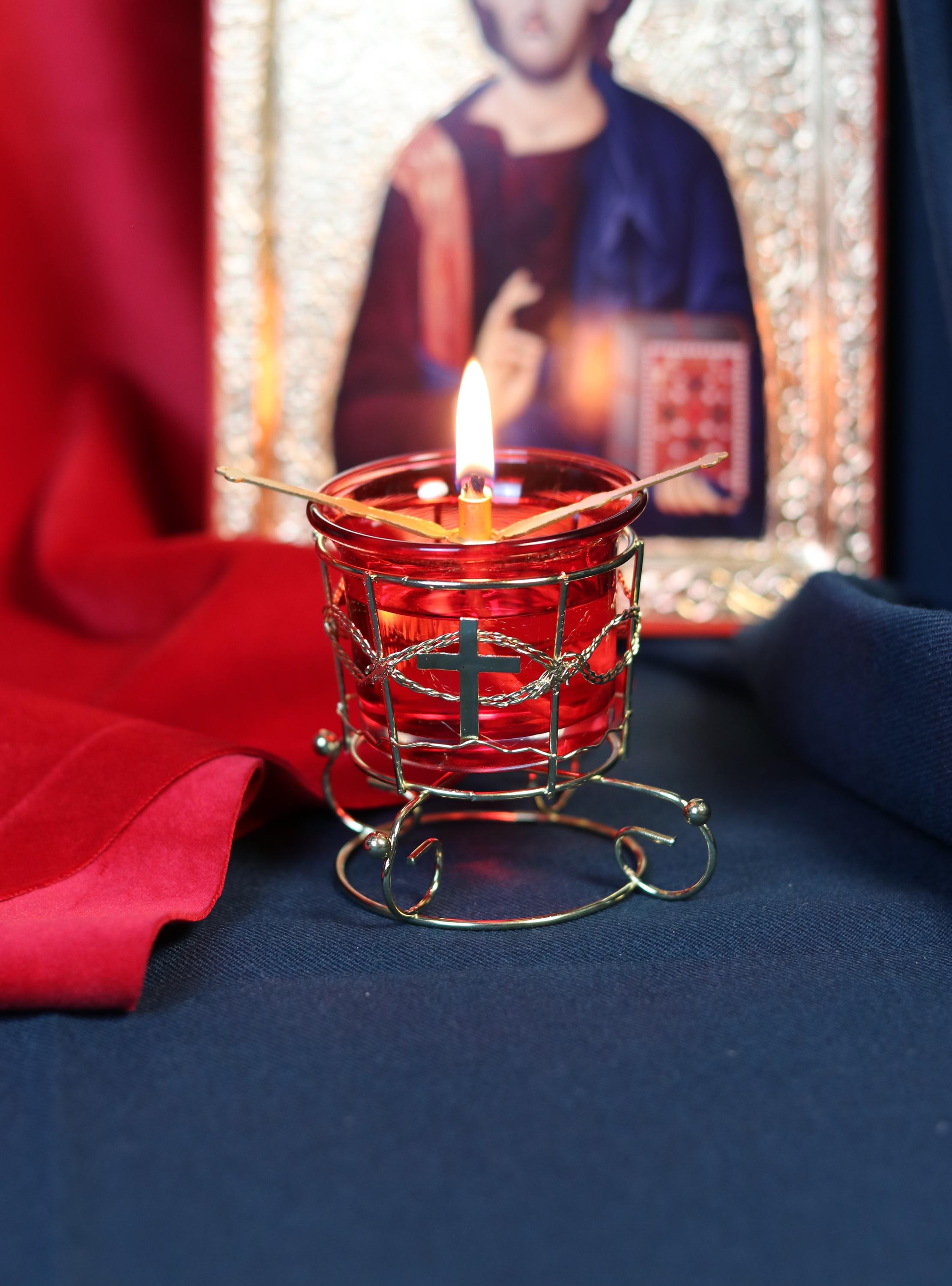 Red Glass Oil Lamp in Metal Stand 2in  – Orthodox Candle Holder for Prayer, Aromatherapy, Altar Decor, Christian Gift, Orthodox prayer