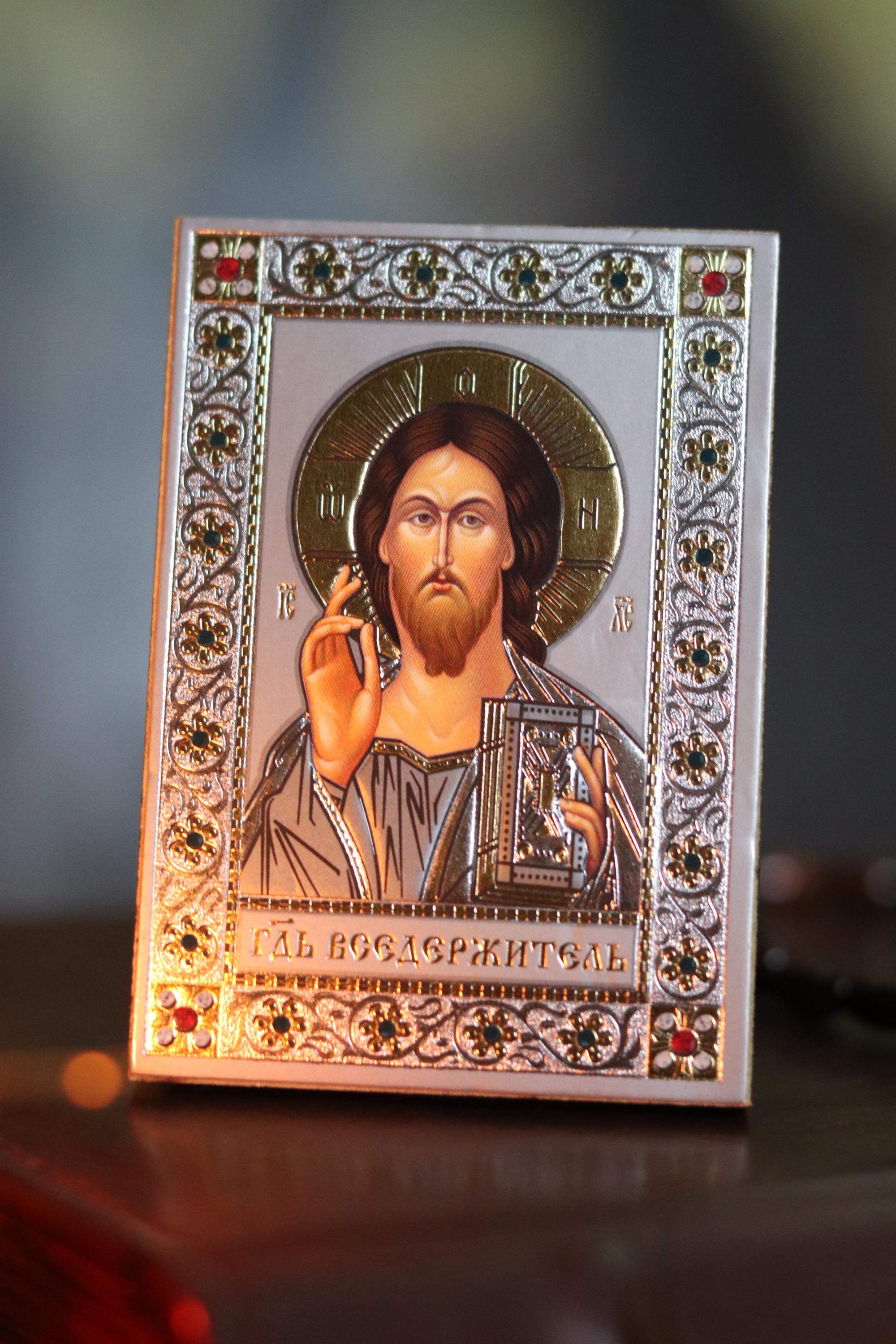 Wooden Orthodox Jesus Christ Icon 3.3in, Christ Pantocrator, Small Prayer Icon