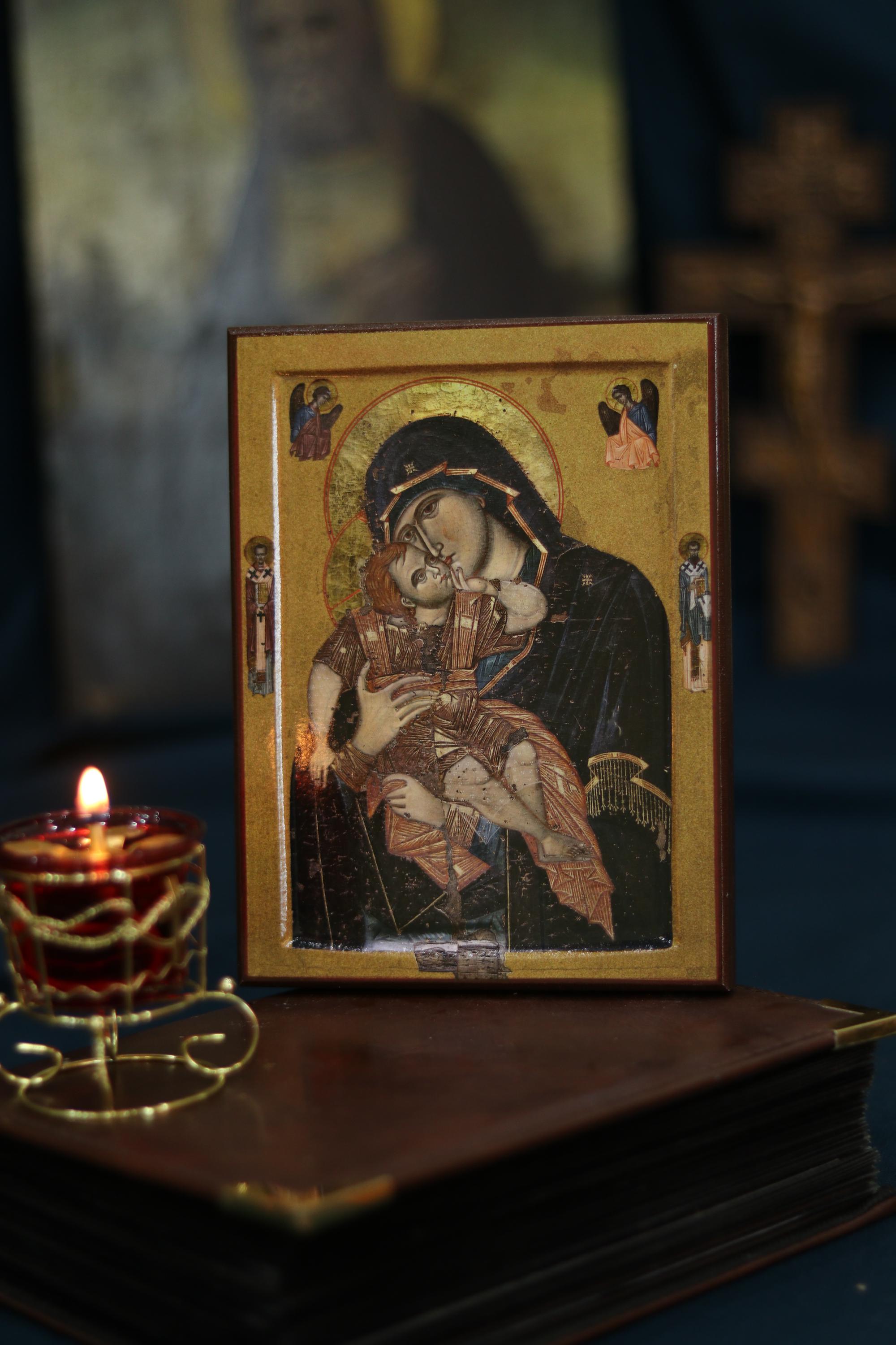 Sweet Kissing Mother of God Icon Orthodox Wooden 7.9x5.9in