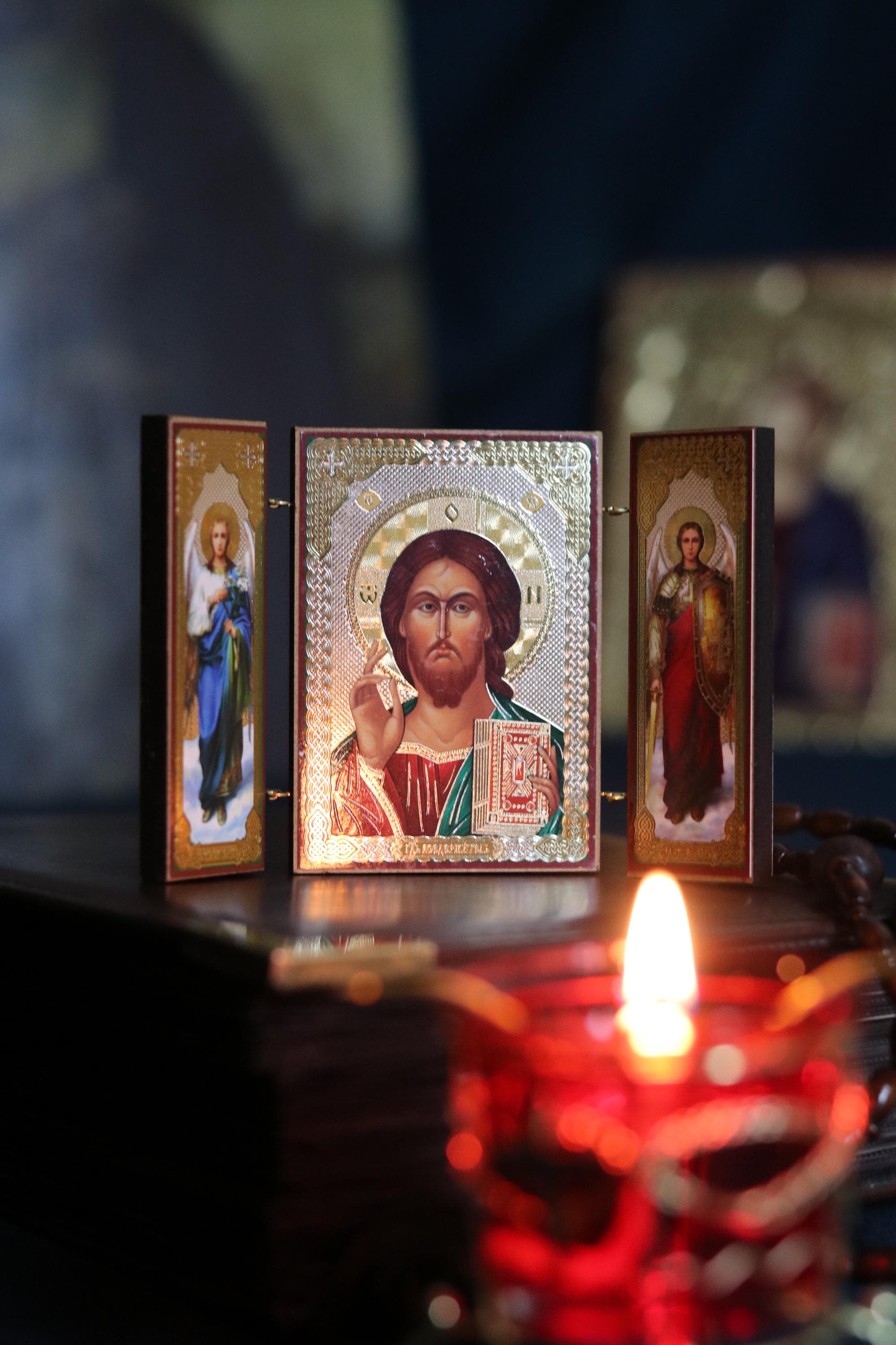 Wooden Orthodox Triptych Icon 3.5in, Jesus Christ Pantocrator, Folding Travel Icon