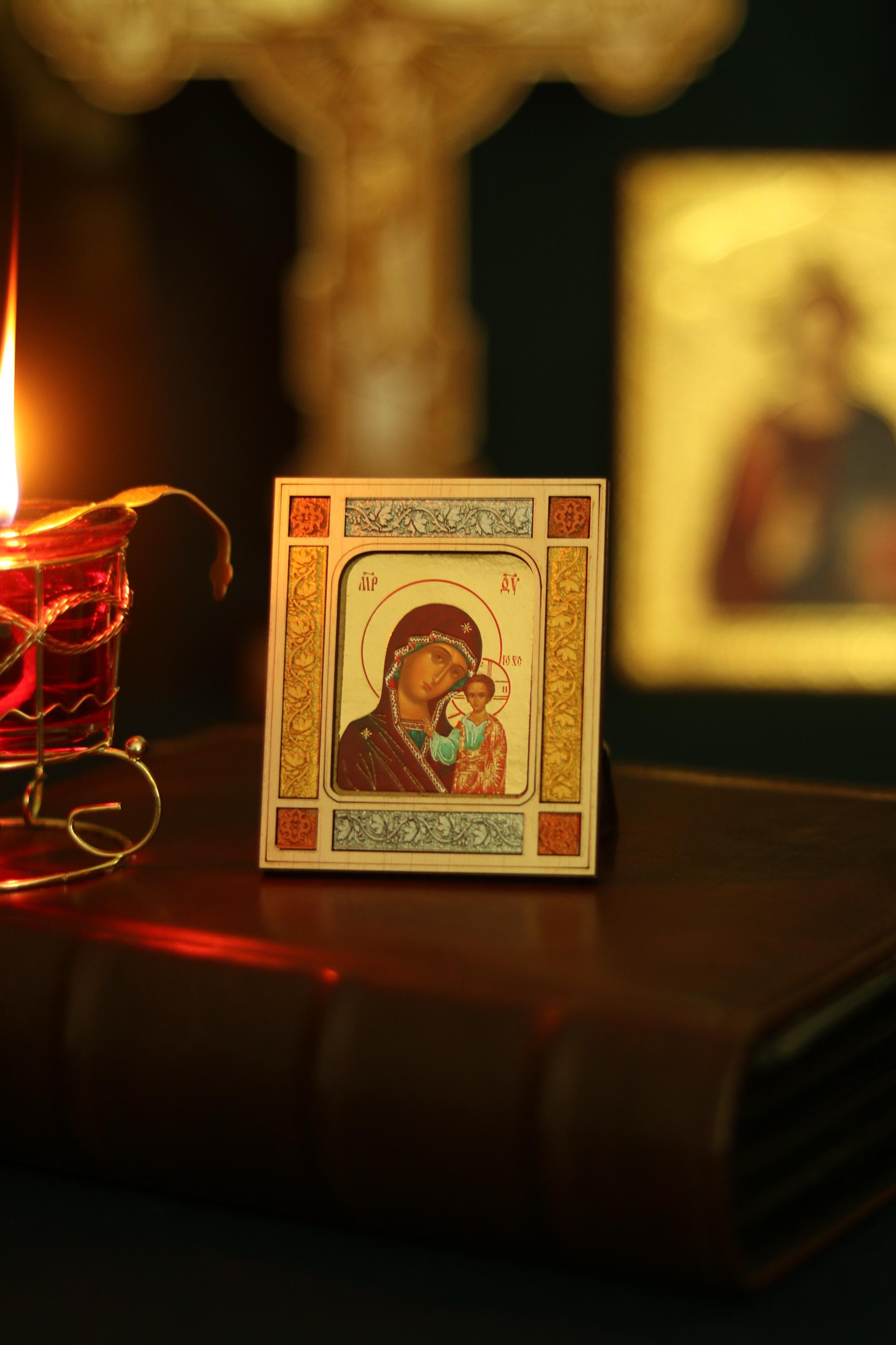 Mother of God Icon Wooden Orthodox Prayer Icon Virgin Mary Wall Art 3.1in