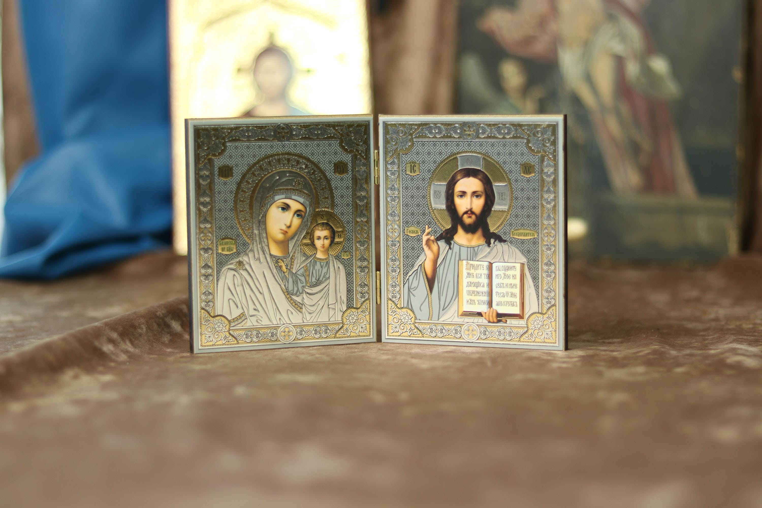 Wooden Diptych 3.9×4.7 in/10×12 cm, Blessed Orthodox Icons, Mother of God, Christ Pantocrator.