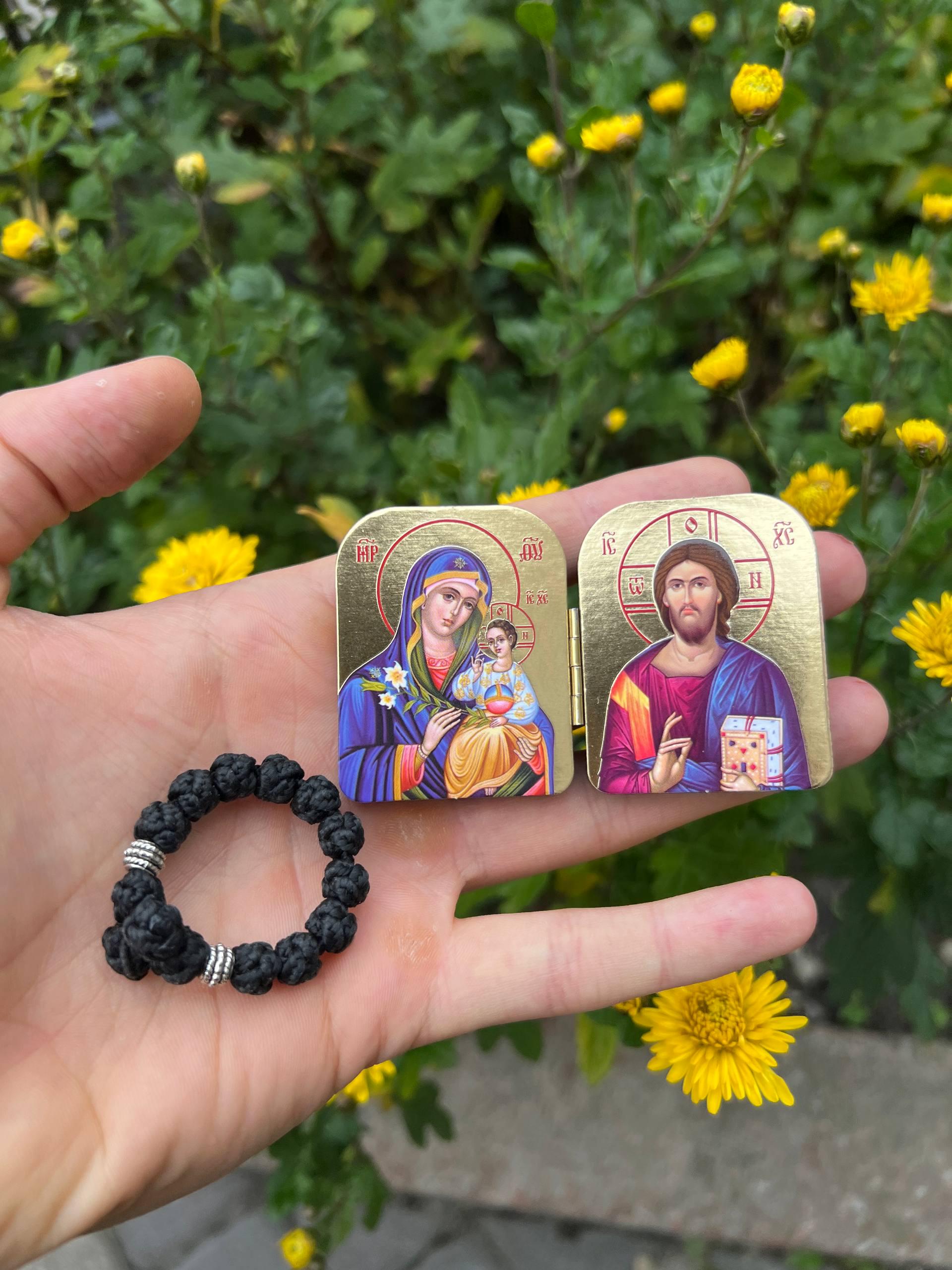 Travel prayer set: diptych icon of Jesus Christ and the Mother of God, 2x1.6 inches soutache finger rosary beads, 10 knots with a cross.