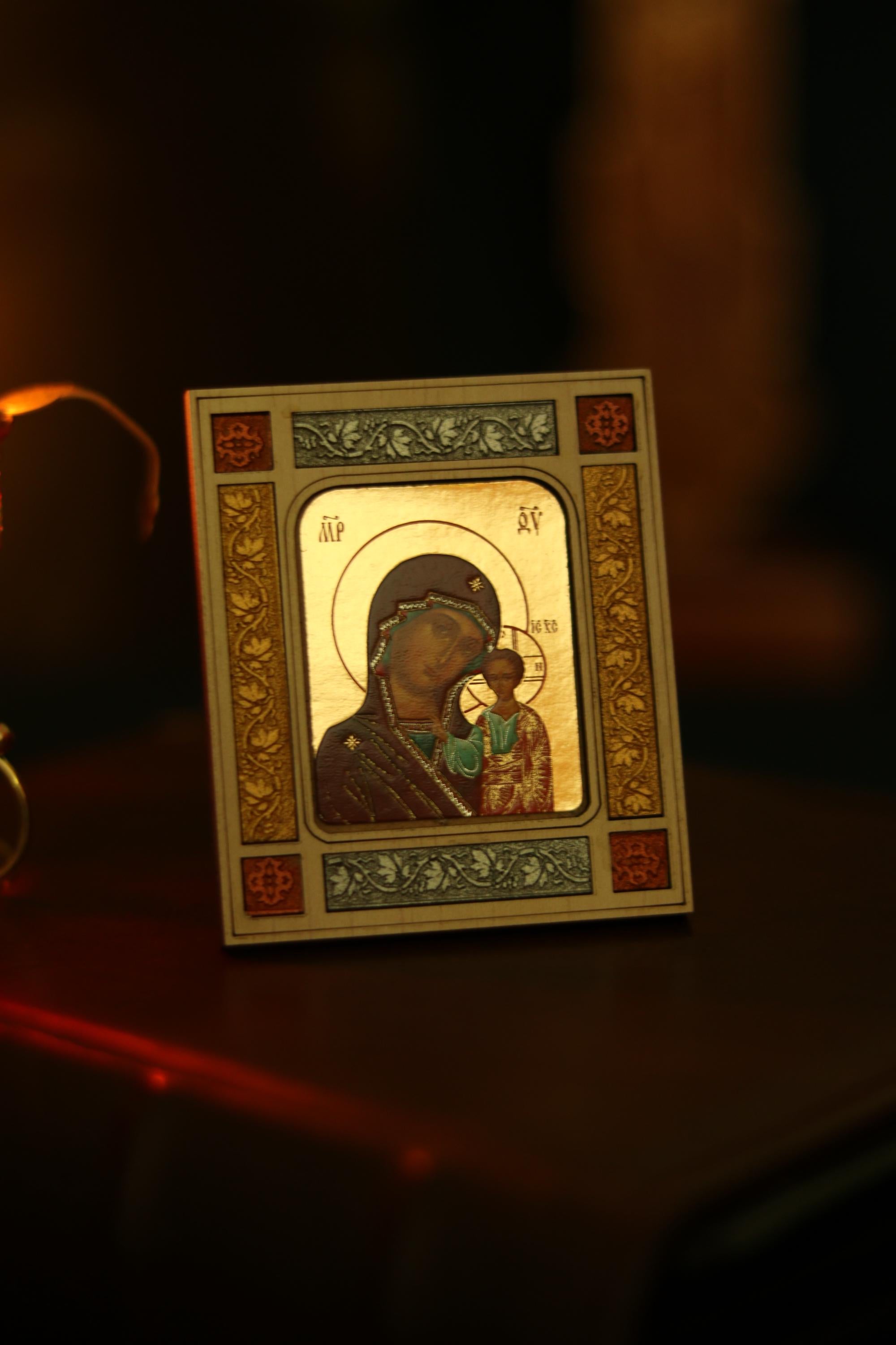 Mother of God Icon Wooden Orthodox Prayer Icon Virgin Mary Wall Art 3.1in