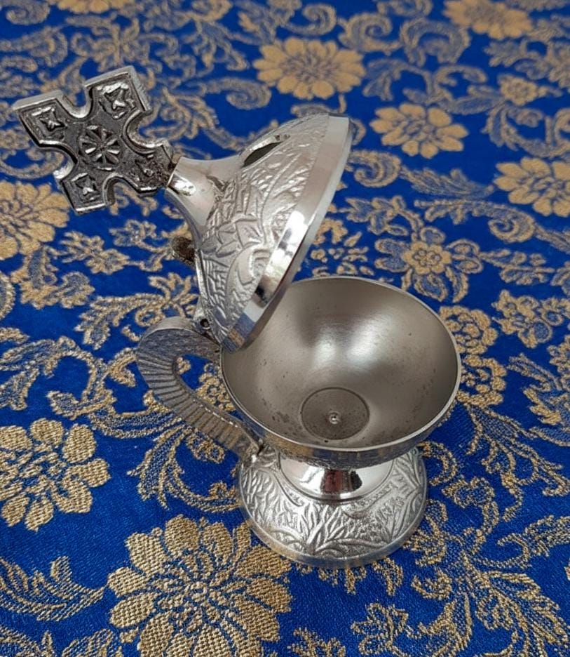 Orthodox prayer set: metal censer, 50 grams of incense, 6 charcoal tablets.