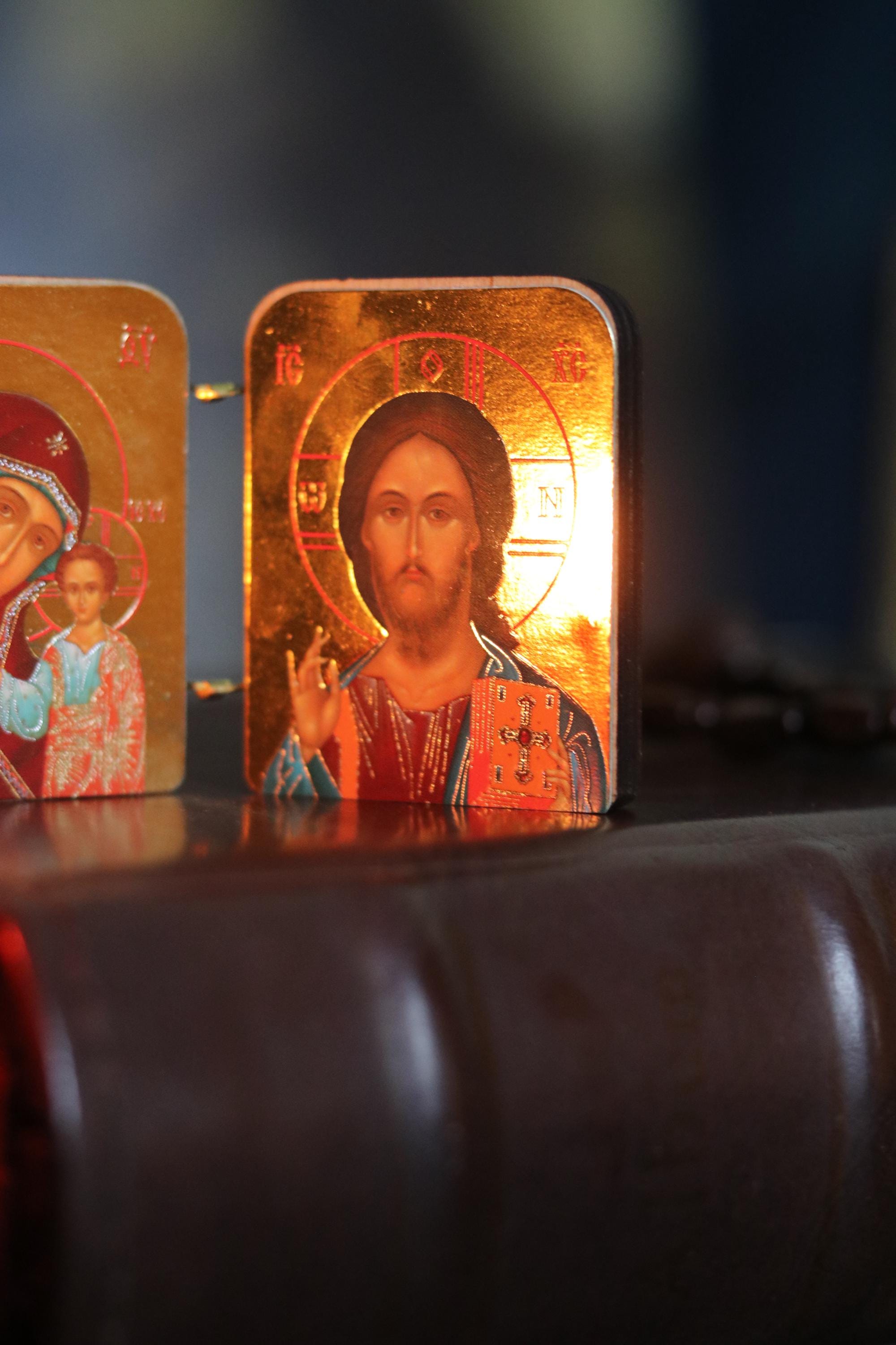 Diptych icon of Jesus Christ and the Mother of God, 2x1.6 in