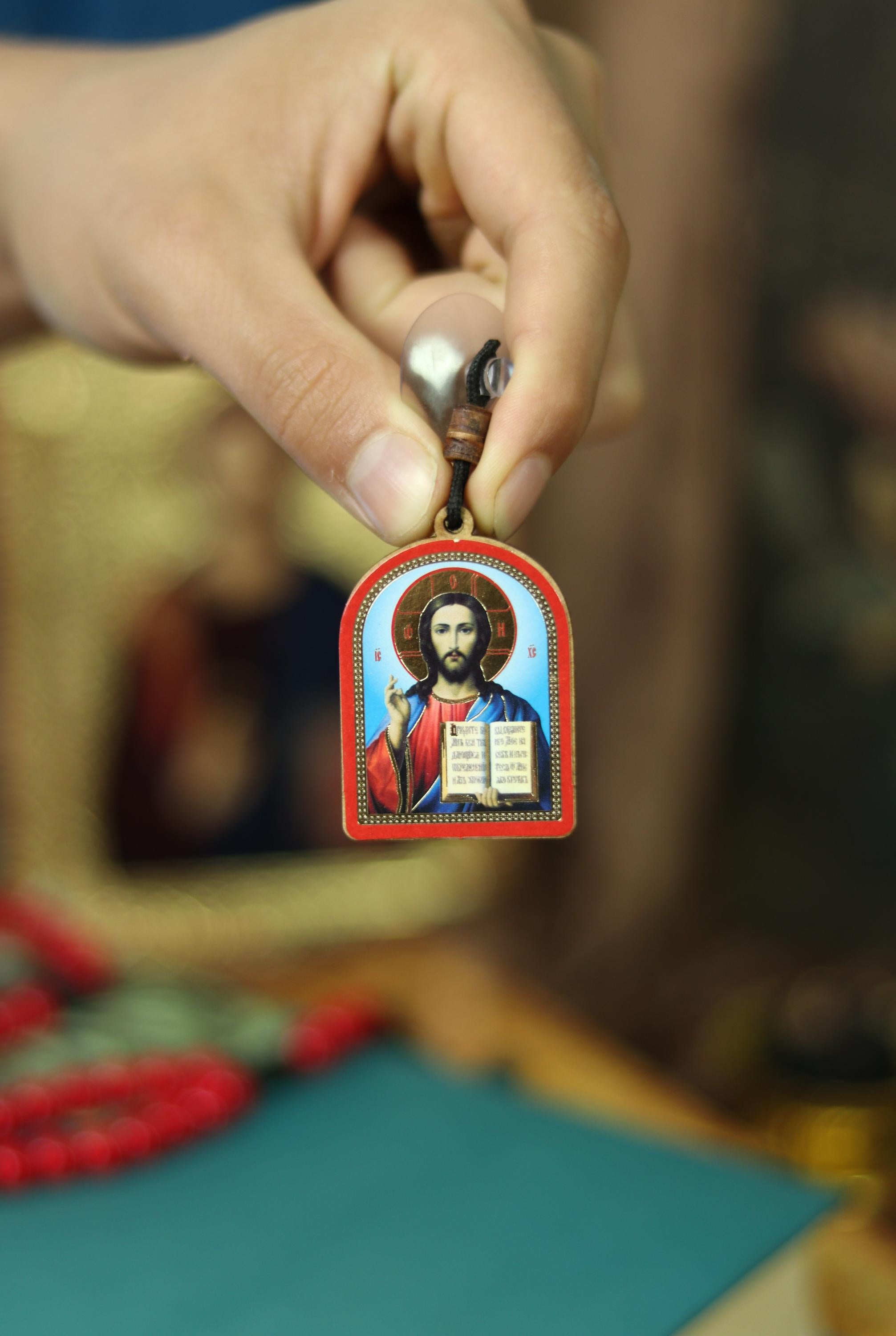 Wooden Icon Set 2pcs 1.4x1.8in 30g, Jesus Christ Icon, Virgin Mary Icon, Orthodox Pendant, Car Religious Charm, Christian Gift
