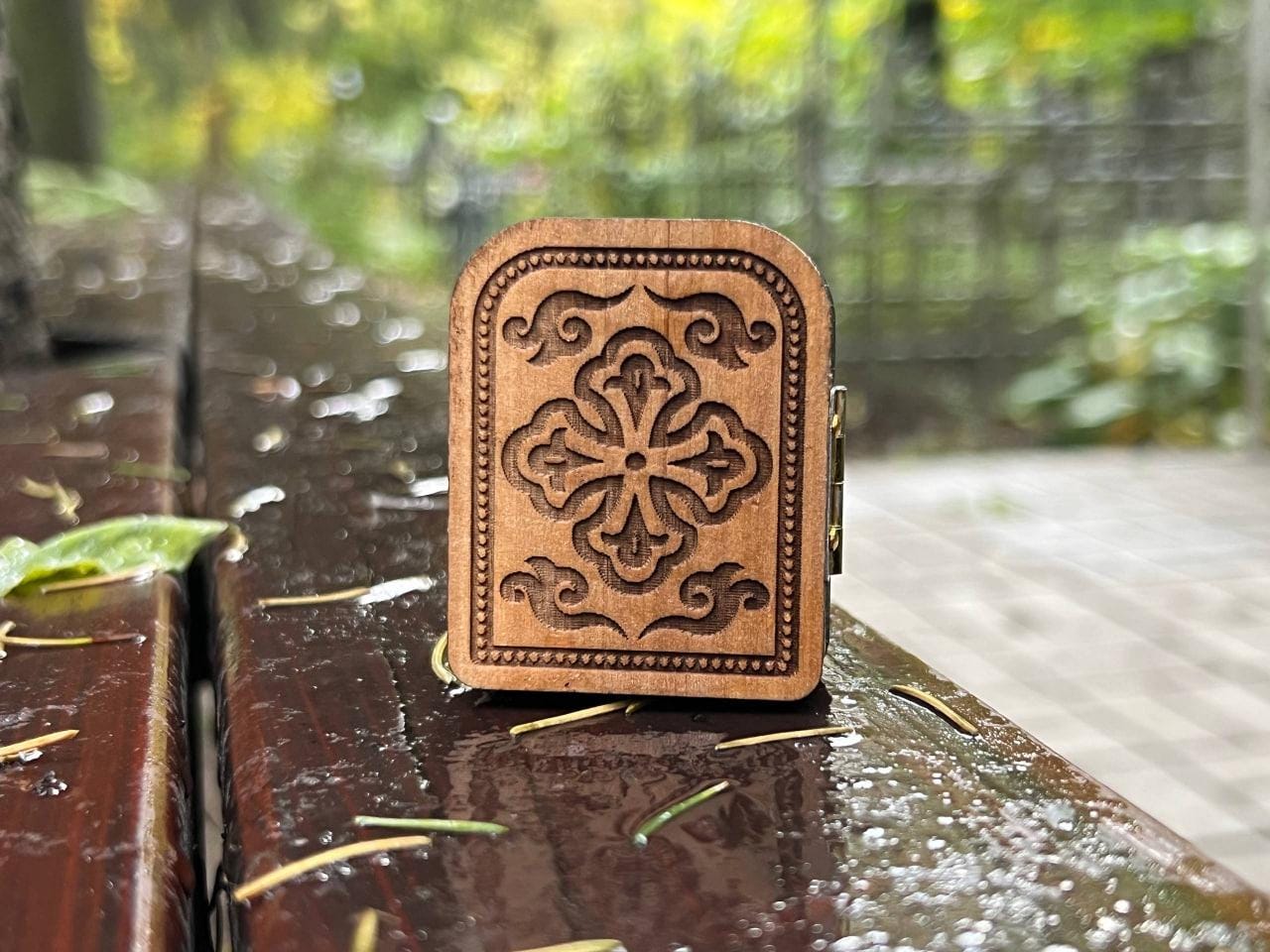 Christian incense set: white ceramic censer, triptych icon, 50 grams of Greek incense, 6 pcs. of coal.