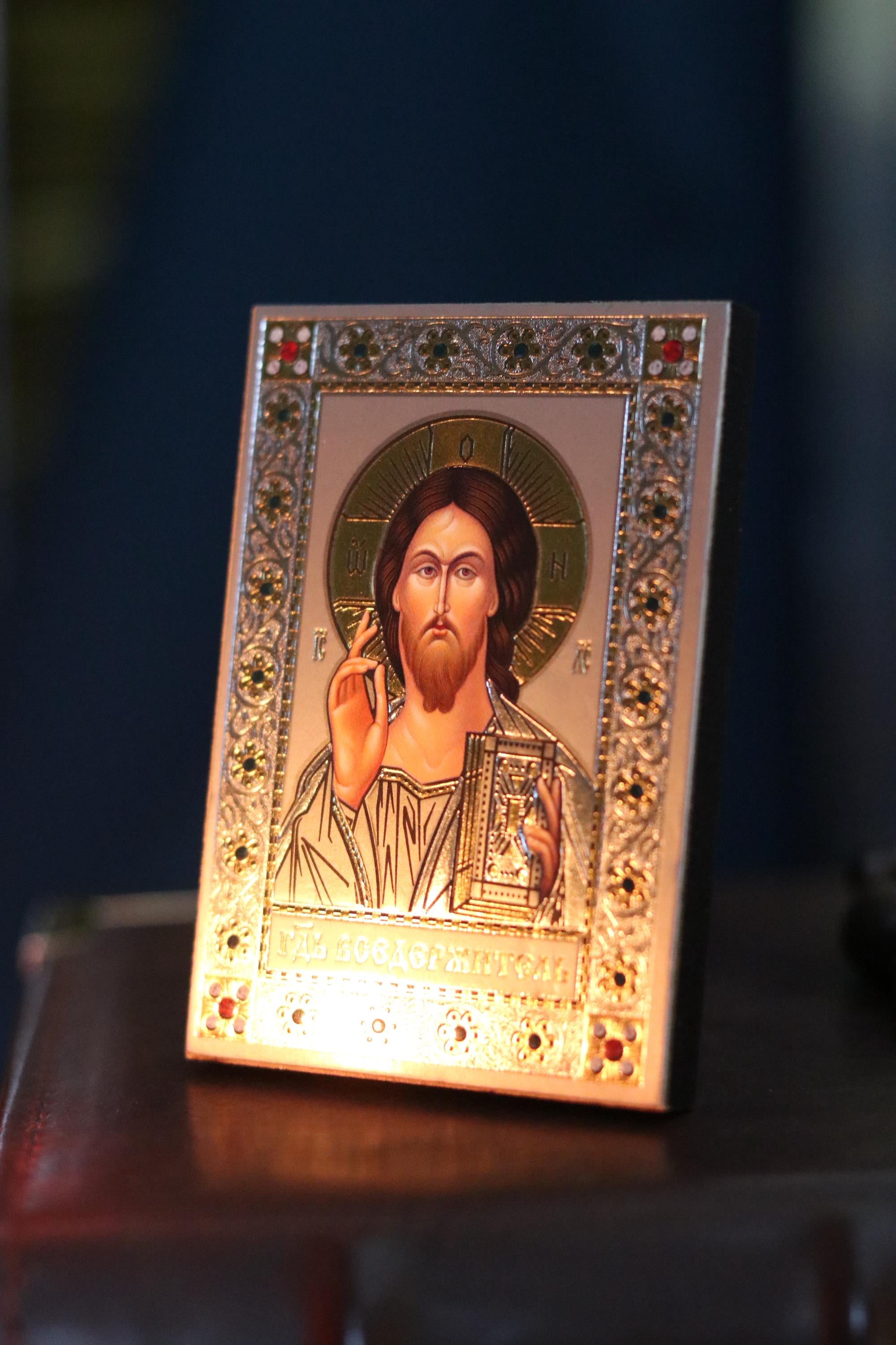 Wooden Orthodox Jesus Christ Icon 3.3in, Christ Pantocrator, Small Prayer Icon
