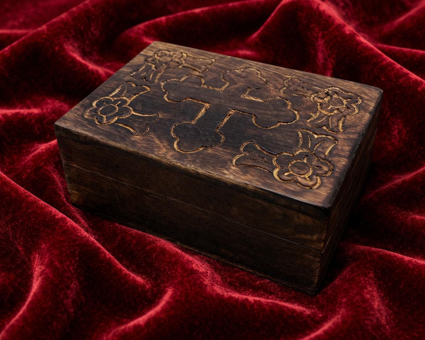 Wooden Incense Box Carved Ladanitsa Velvet Lined Case 5.9 in