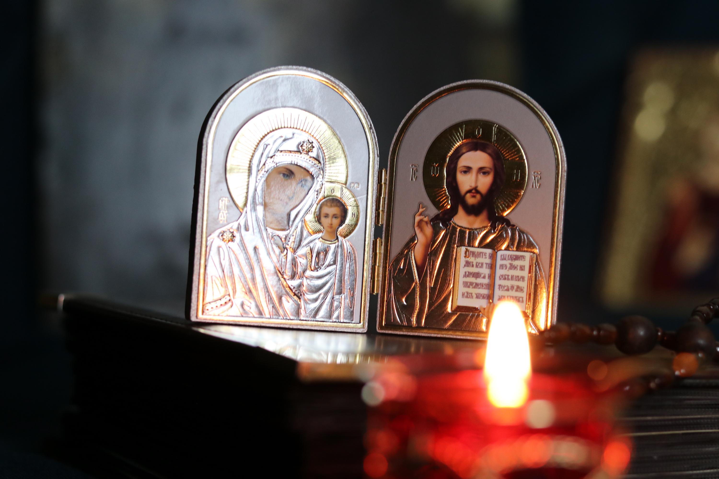 Wooden Orthodox Folding Icon 3.1in, Travel Diptych, Virgin Mary And Jesus Christ, Pocket Icon