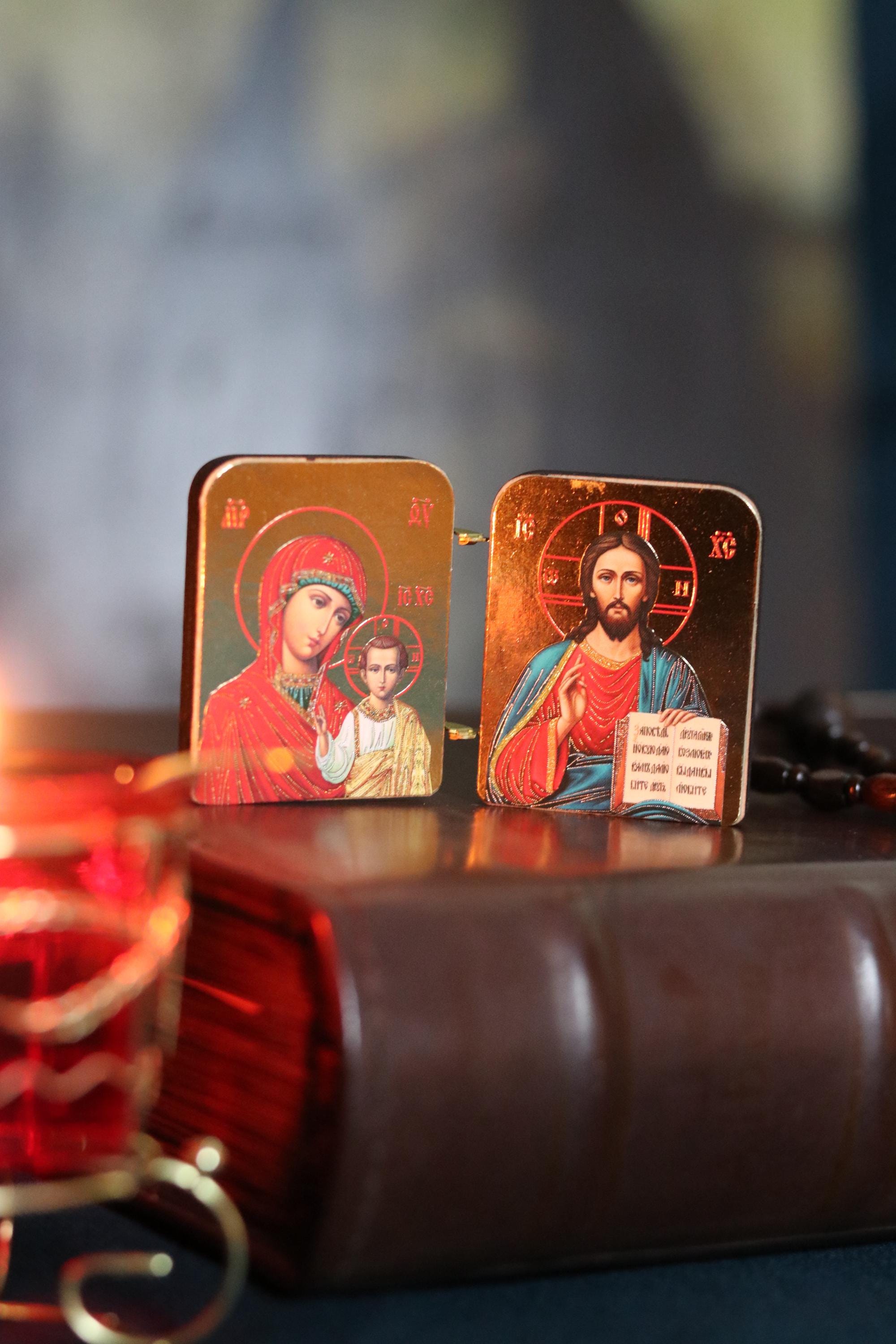 Diptych icon of Jesus Christ and the Mother of God, 2x1.6 in