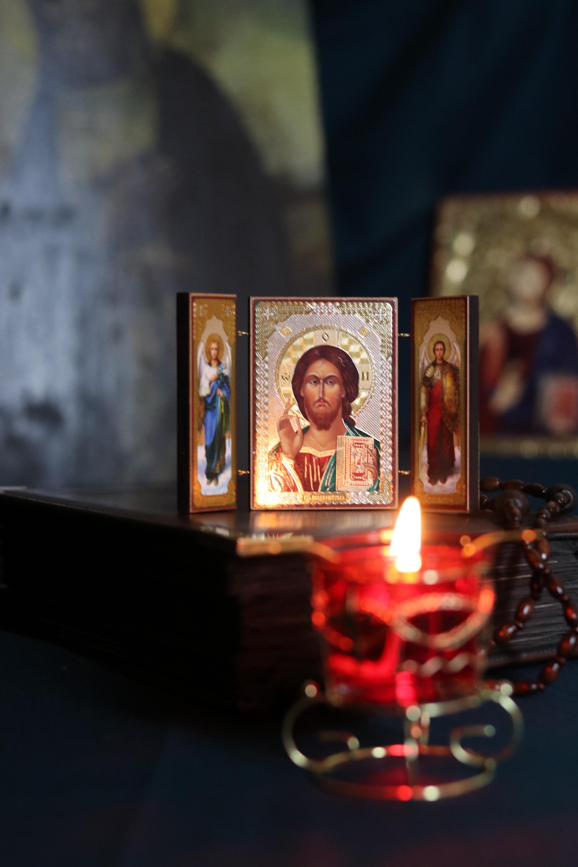 Wooden Orthodox Triptych Icon 3.5in, Jesus Christ Pantocrator, Folding Travel Icon