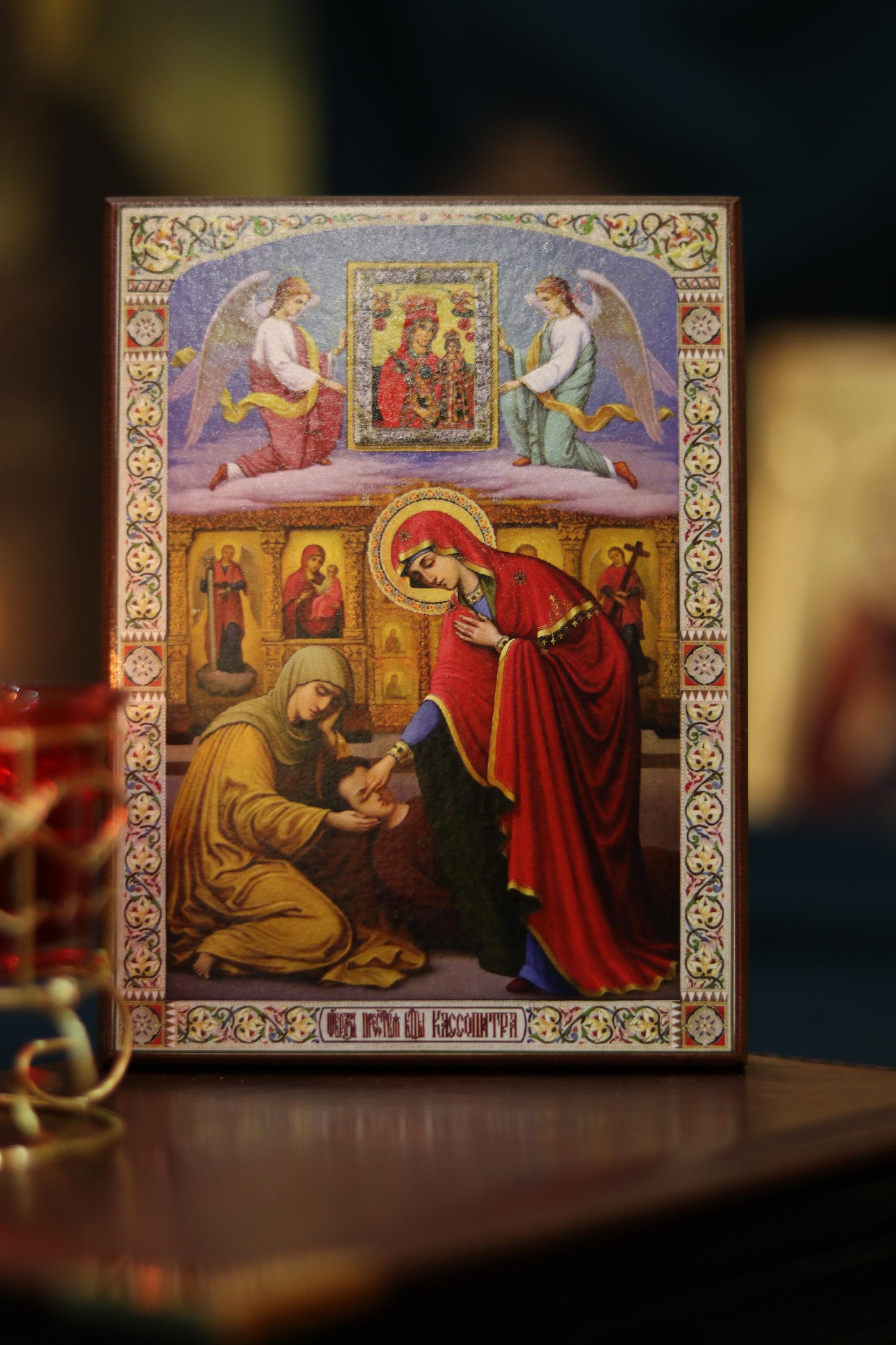 Orthodox Wooden Icon 6.3x4.7 in., Panagia Kassopitra, Mother of God Icon, Christian Wall Art, Virgin Mary